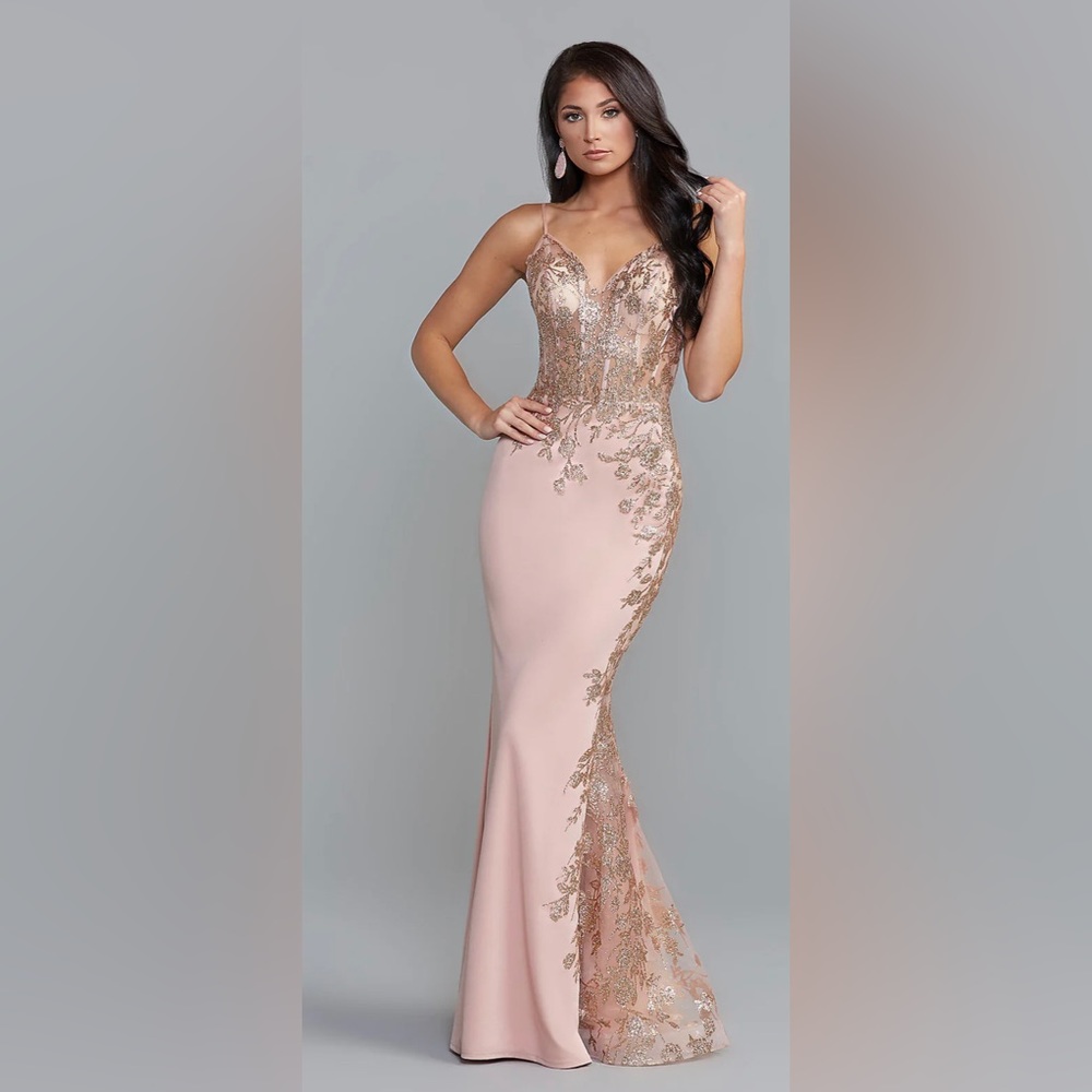 PromGirl Long Rose Gold Pink Prom Dress with Metallic Accents SIZE 6!